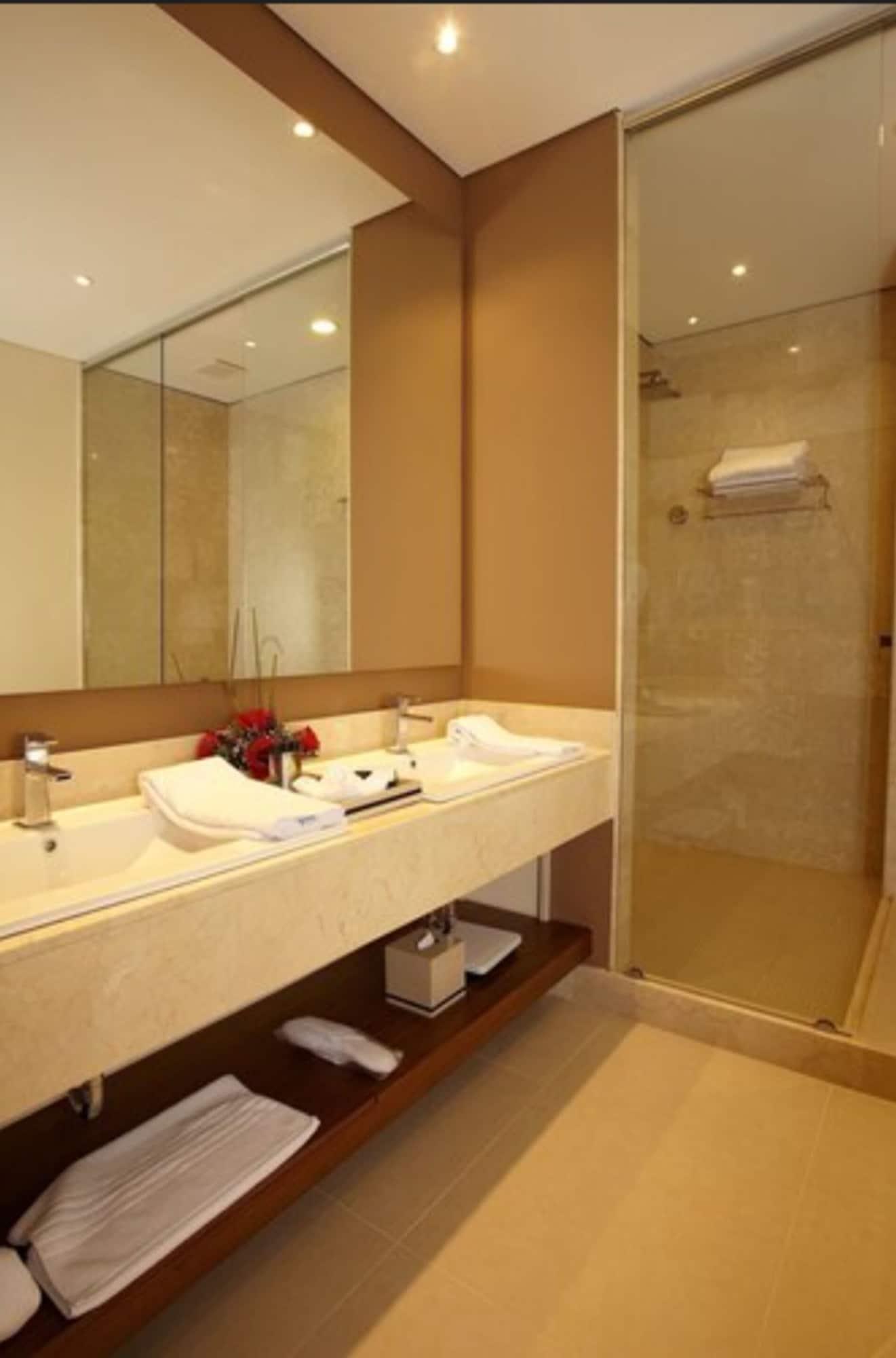 Hotel Doubletree By Hilton Bogota Parque 93 Exterior foto